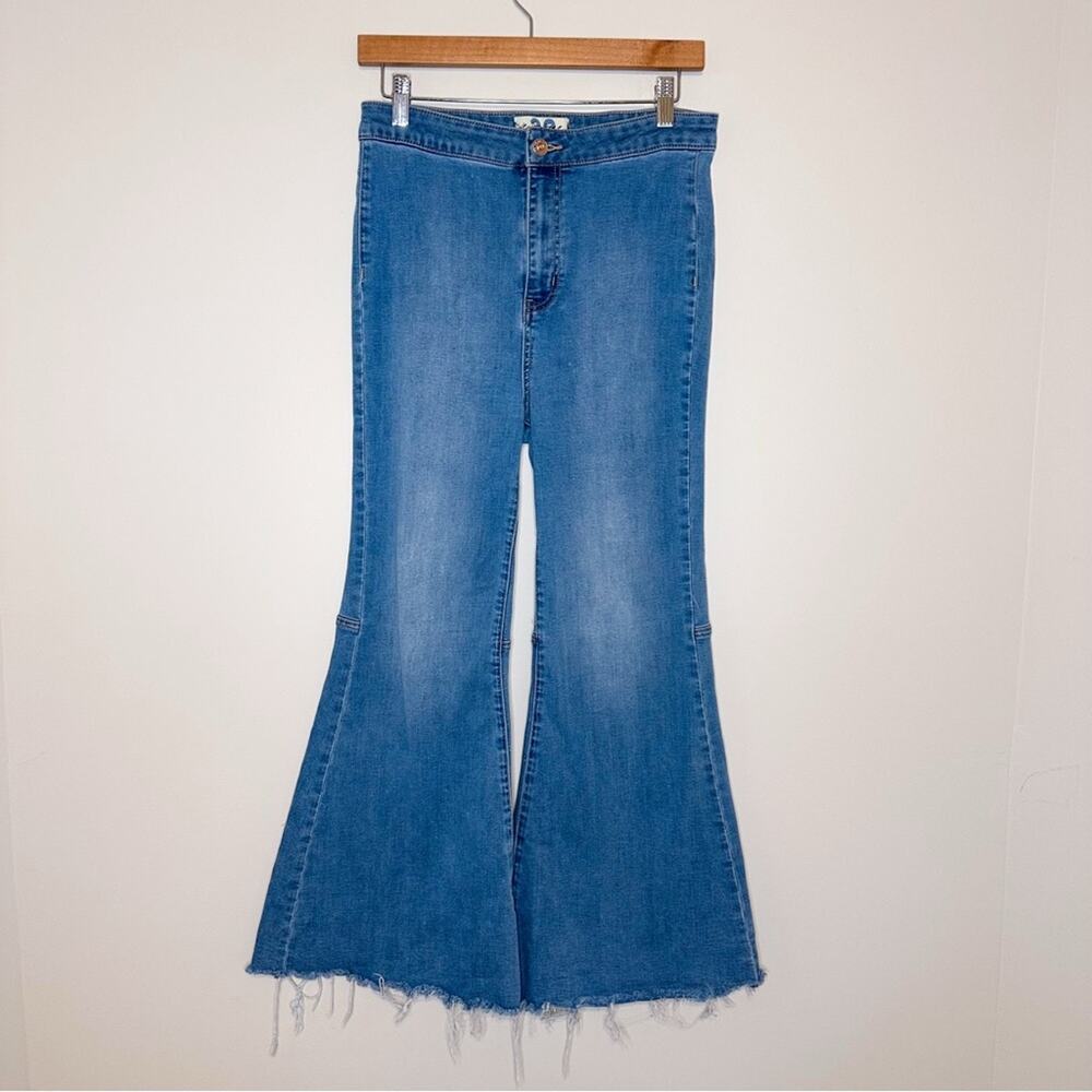 Free People Youthquake Cropped Flare Stretch Jean